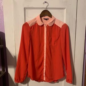 American Eagle Outfitters Two Toned Buttoned Blouse!
